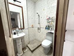 Flora Road (D17), Terrace #551933221